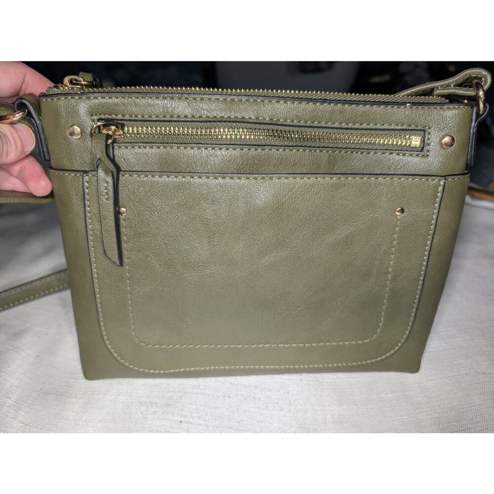INC‎ International Concepts Riverton east West crossbody purse bag green moto